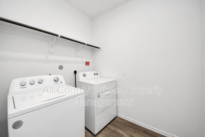 Fulshear House: 31303 Heddington Ln