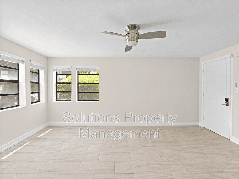 Cocoa Beach Condo: 1630 S Atlantic Ave
