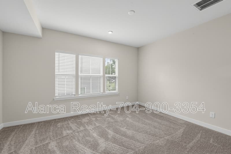 Charlotte Townhome: 3737 S Tryon St
