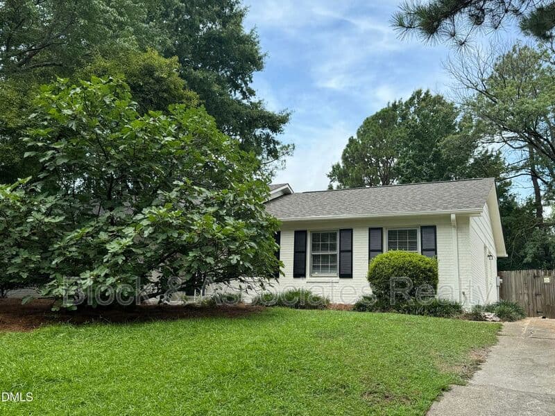 Raleigh House: 3516 Peach Haven Court