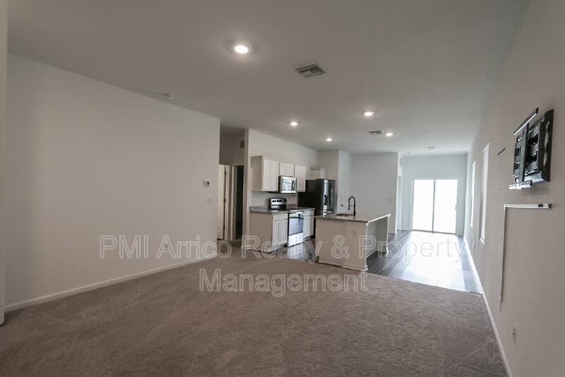 Zephyrhills House: 35552 Shade Fern La