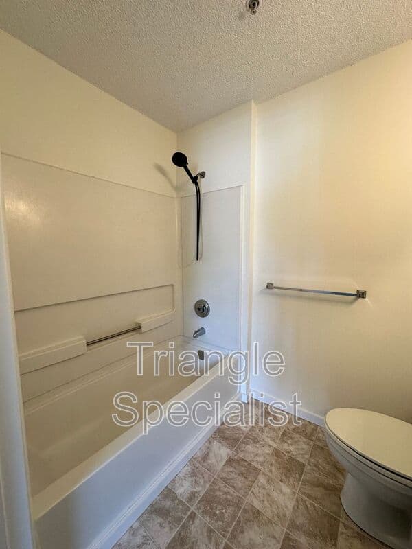 Raleigh Condo: 1420 Collegiate Circle