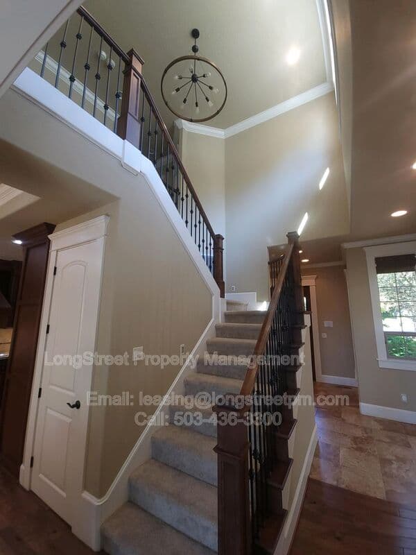 Portland House: 9739 NW Henry Ct