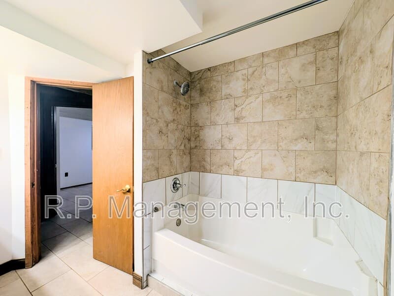 Scandia House: 15740 Pilar Rd N