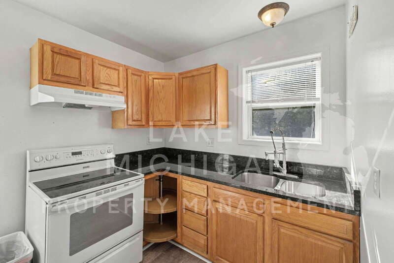 Grand Rapids House: 342 Page St NE