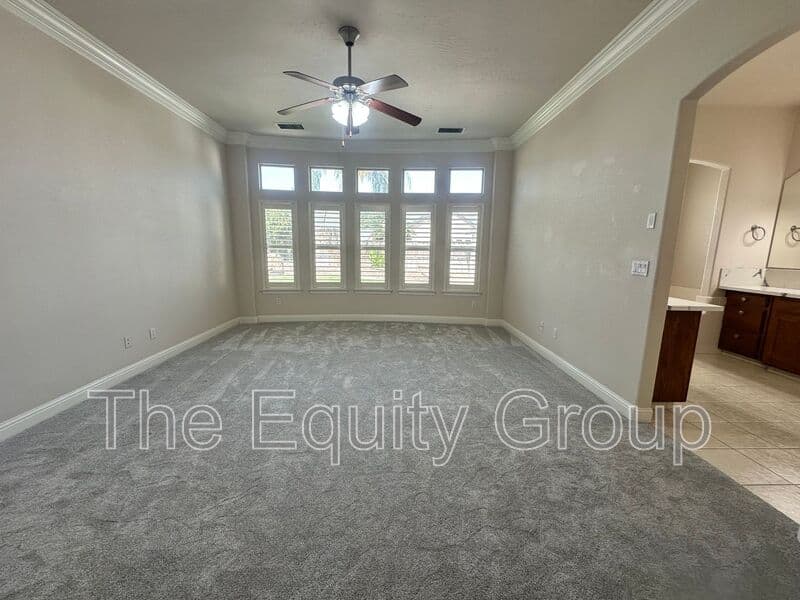 Visalia House: 239 North Preston St