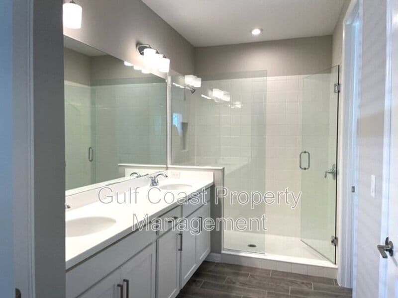 Nokomis House: 15344 Isla Palma Ln