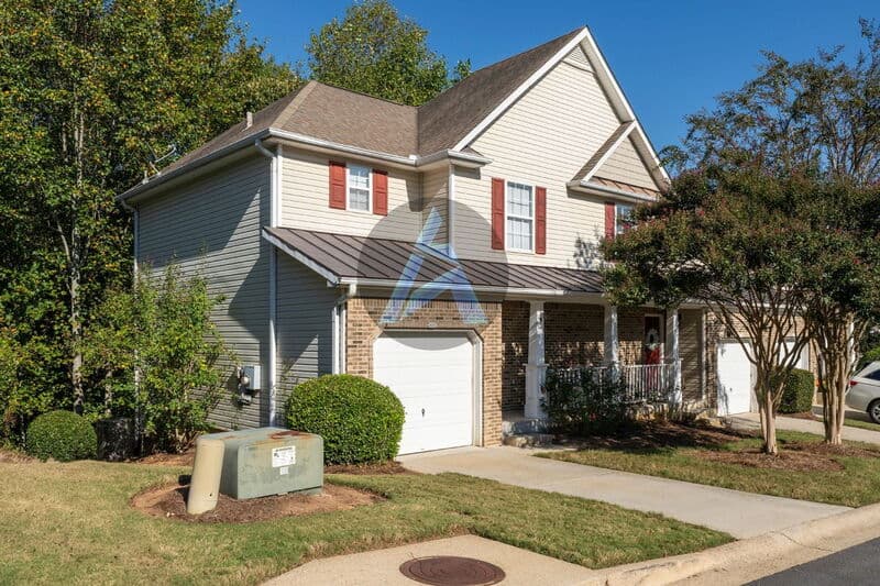Woodstock Townhome: 437 Red Coat Ln