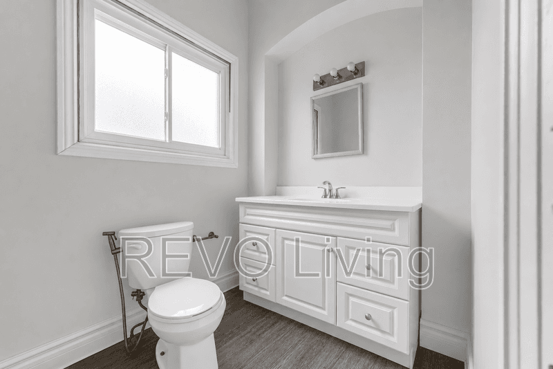 St Catharines House: 127 Ontario StA