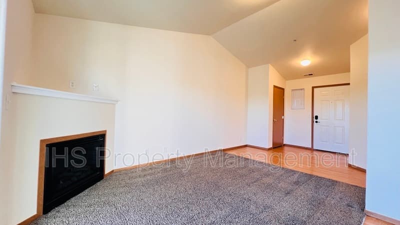 Pasco Condo: 6305 Chapel Hill Blvd