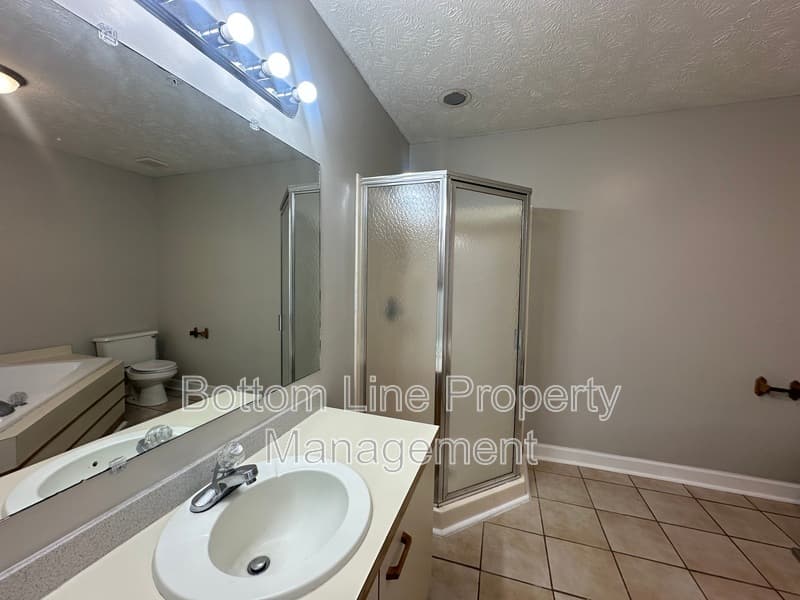 Fayetteville Condo: 942 Stewarts Creek