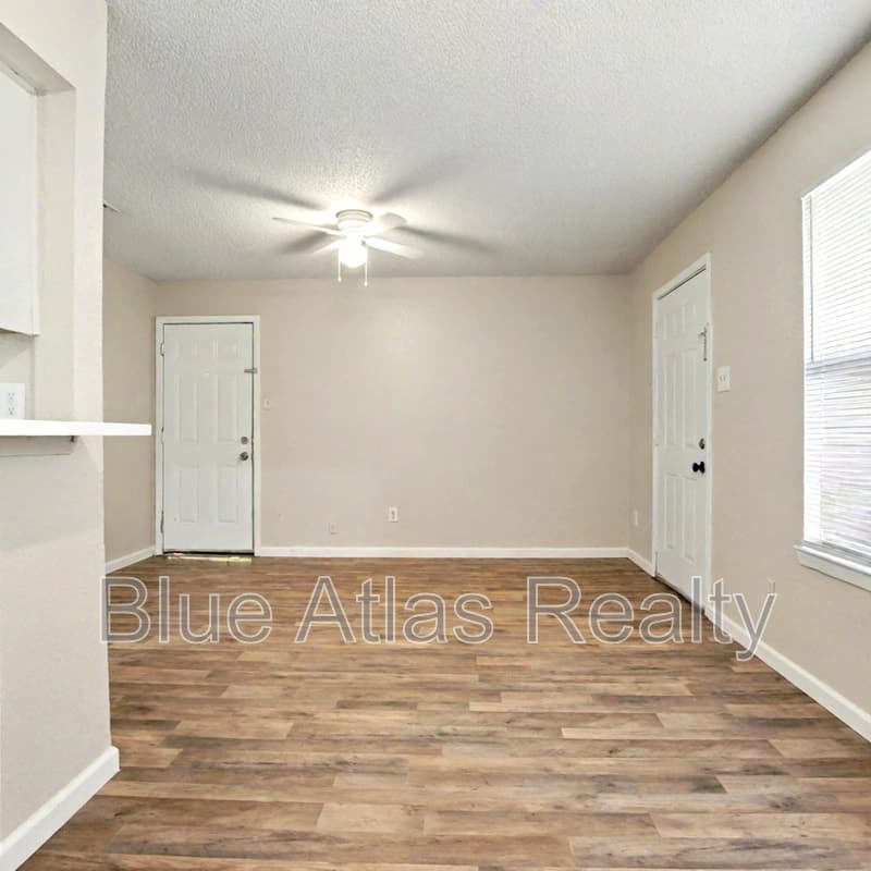 Fort Worth House: 5519 Wellesley Avenue - 1