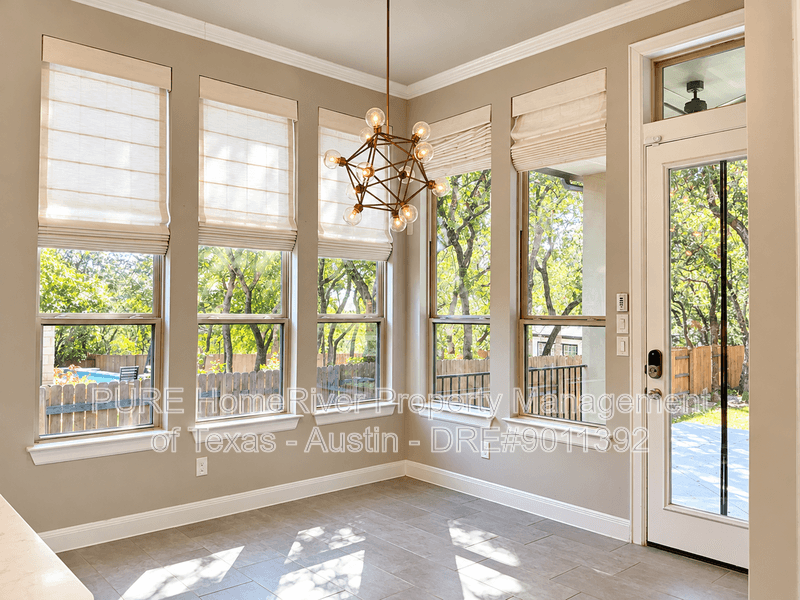 Leander House: 2416 Belen Dr
