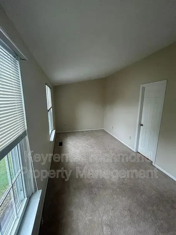 Richmond House: 7700 Pomeroy Court