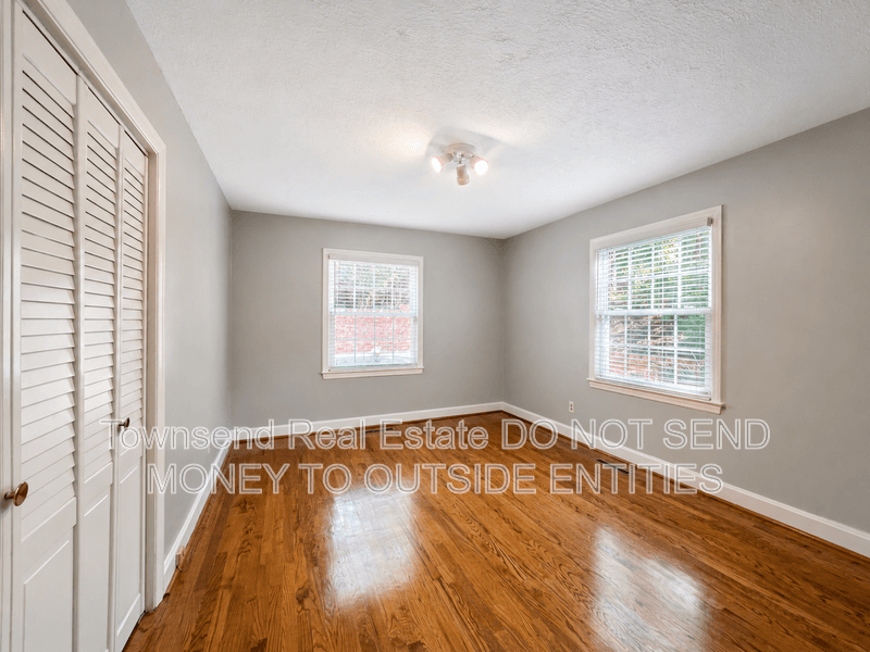 Fayetteville House: 3316 Cliffdale Rd.