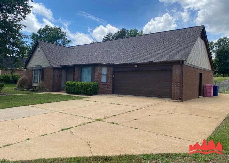 Olive Branch House: 7211 Grove Park Rd