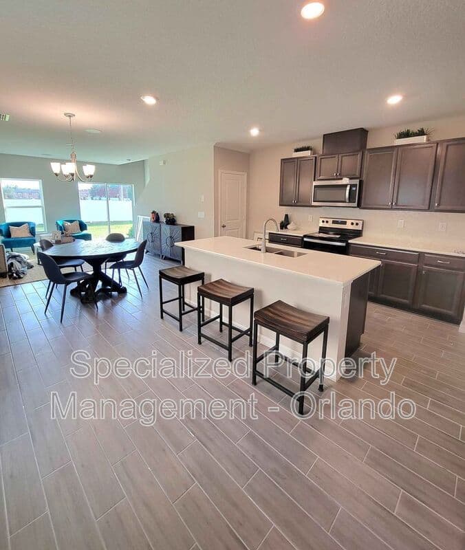 Davenport Townhome: 1316 Mirabella Cir