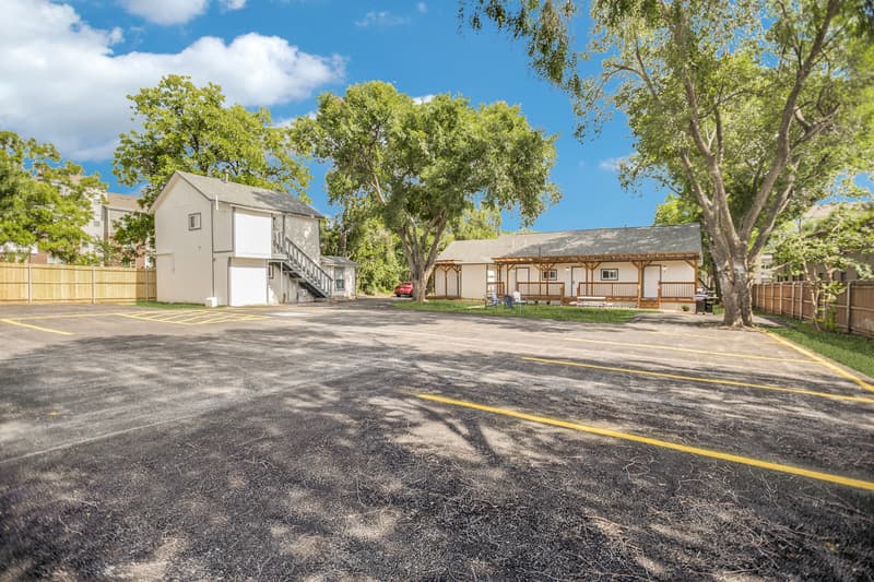 Arlington Condo: 905 West Abram Street - 2