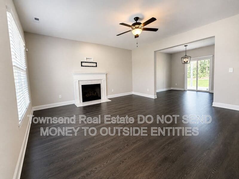 Stedman House: 621 Blawell Circle