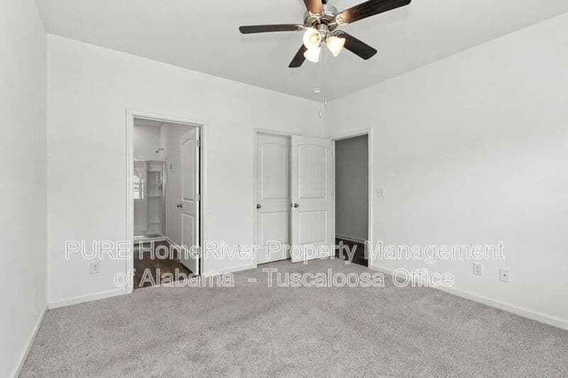 Northport House: 4943 Copper Loop Rd