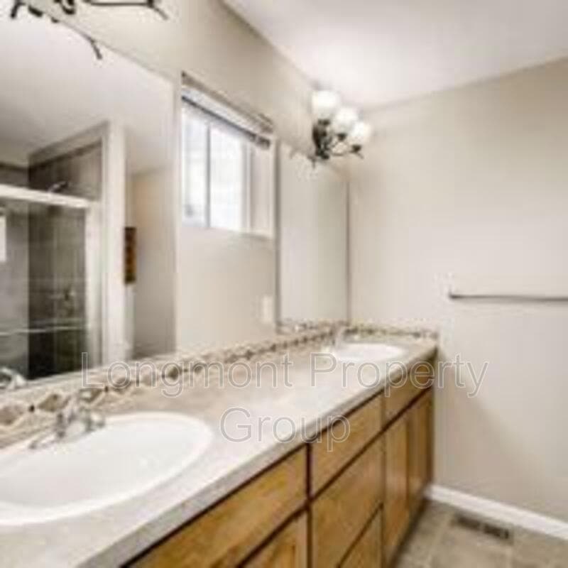 Longmont Townhome: 1524 Venice Lane