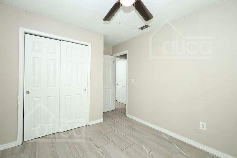 Orlando House: 4464 Piedmont St