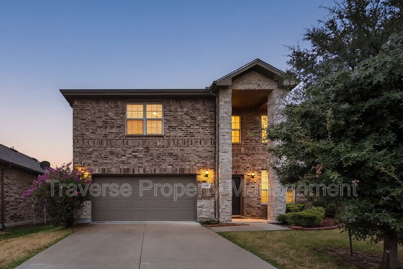 Fort Worth House: 3028 Coyote Canyon Trail