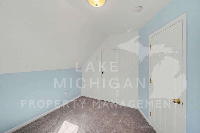 Grand Rapids House: 342 Page St NE