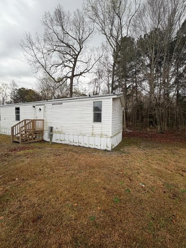 Fayetteville House: 2241 Cattail Cir