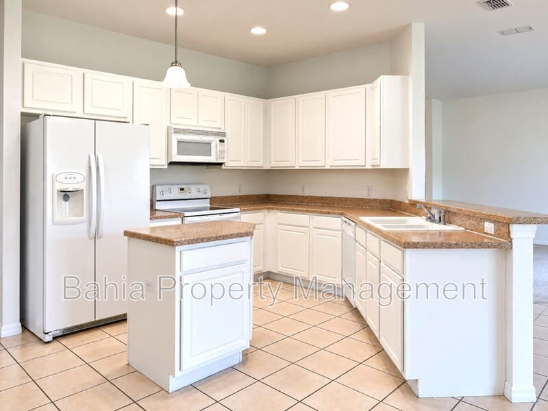 Kissimmee House: 3525 Sunset Isles Blvd