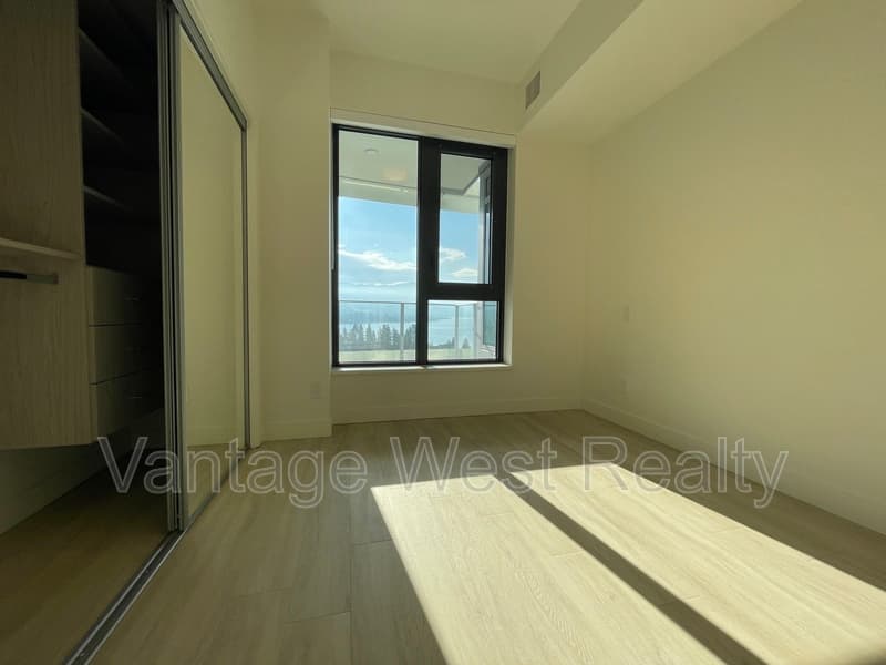 Kelowna Condo: 1404-3699 Capozzi Rd