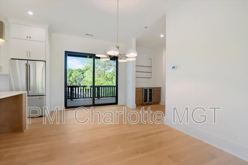 Charlotte House: 428 Dover Ave
