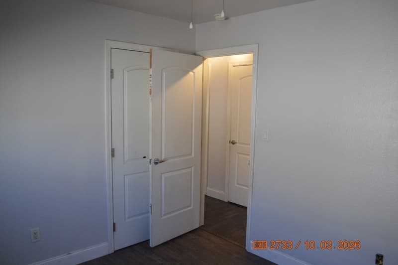 Livingston House: 1720 Hickory Avenue