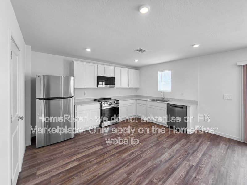 Florence House: 523 Van Haren St