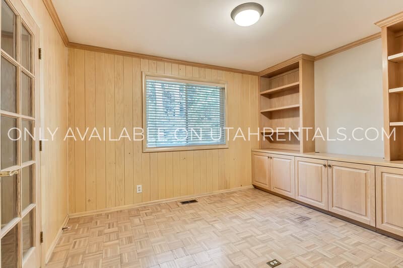 Provo House: 3676 N 870 E