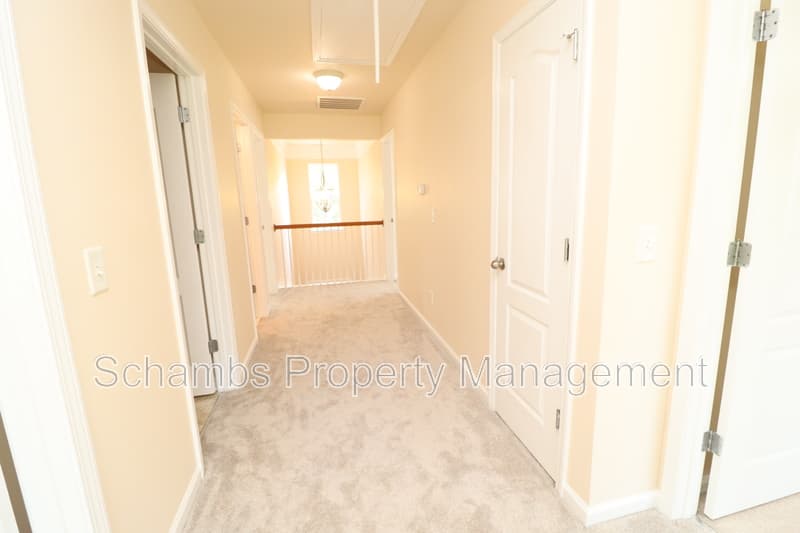 Raleigh House: 12554 Honeychurch St