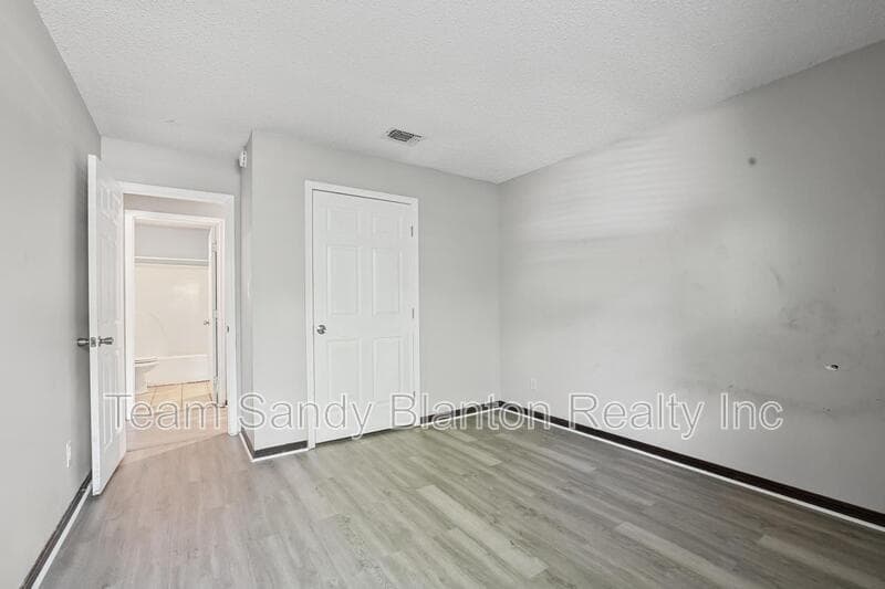 Pensacola House: 455 Stara Circle