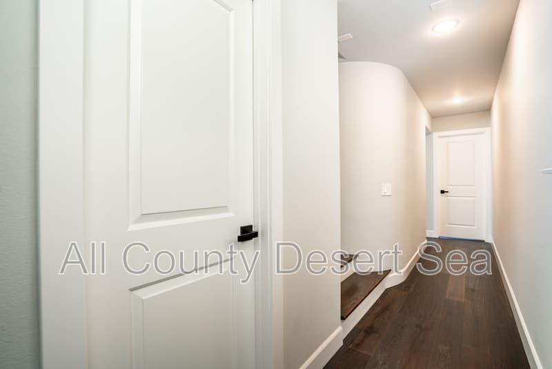 Huntington Beach House: 621 8th St