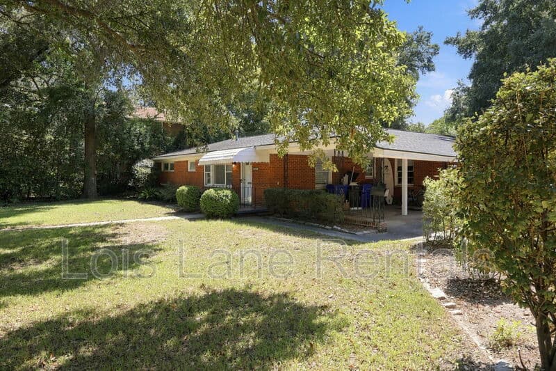Charleston Condo: 2133 Wappoo Drive