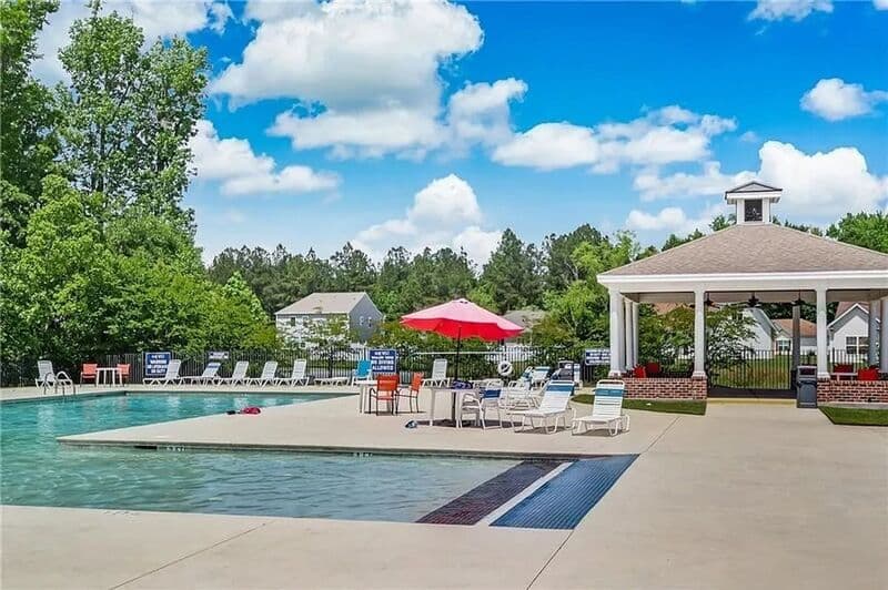 Guyton House: 105 Butternut Blvd