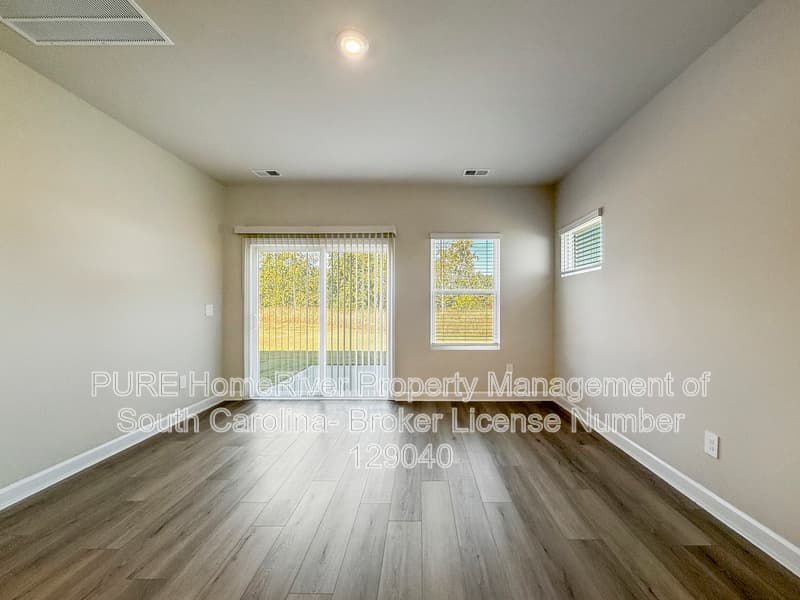 Spartanburg House: 714 Cozy Bluff Rd