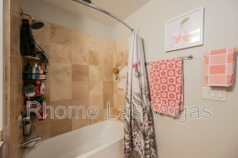 Las Vegas Condo: 353 E Bonneville Ave