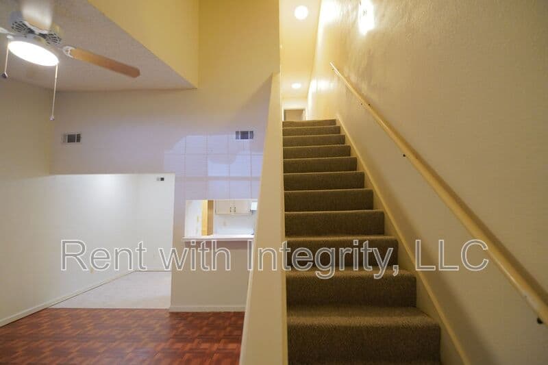 Tallahassee House: 2335 Parrot Lane