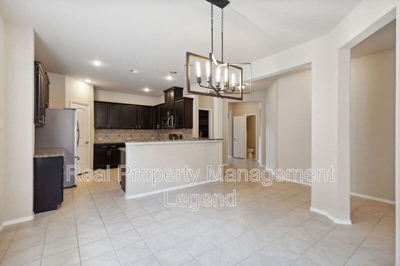 McKinney House: 812 Gray Fox Drive