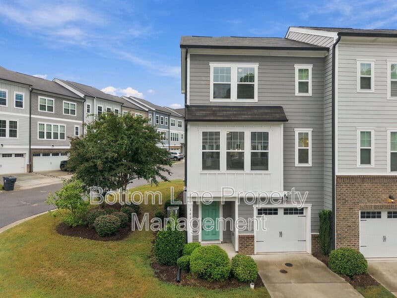 Apex Townhome: 1421 Salem Creek Dr
