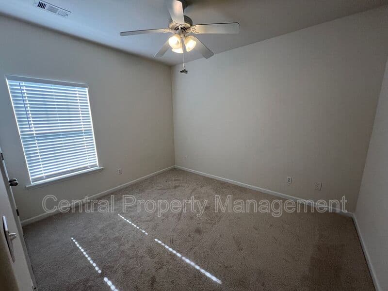 Spartanburg House: 437 Melbourne Lane