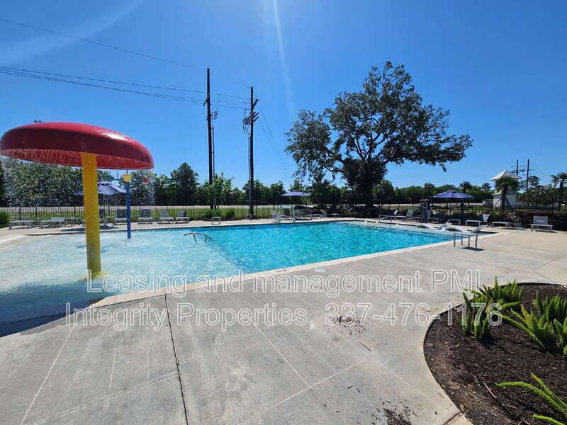 Zachary House: 727 LAMBOT AVE