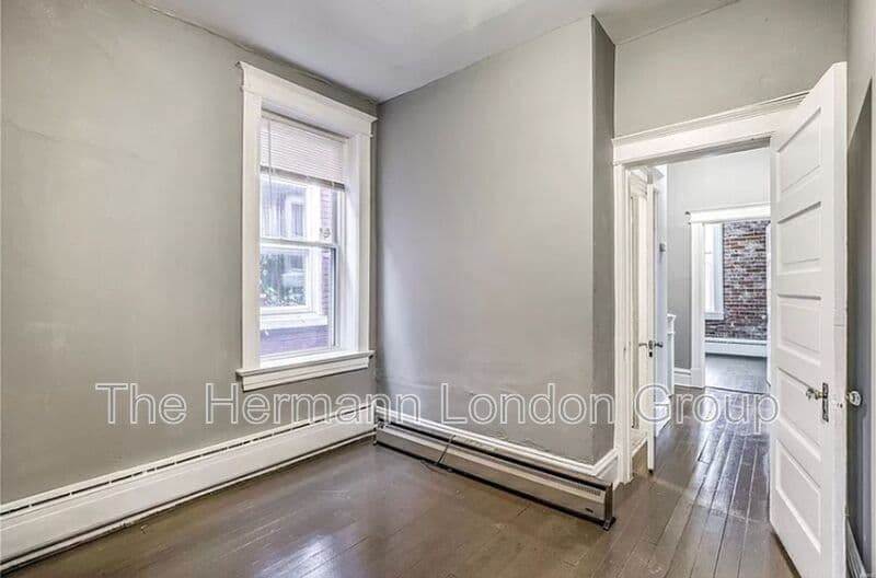 Saint Louis Condo: 512 Eiler