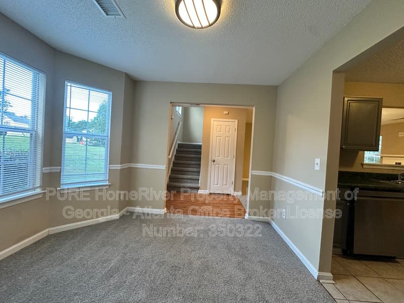 Jonesboro House: 10761 Tara Village Way