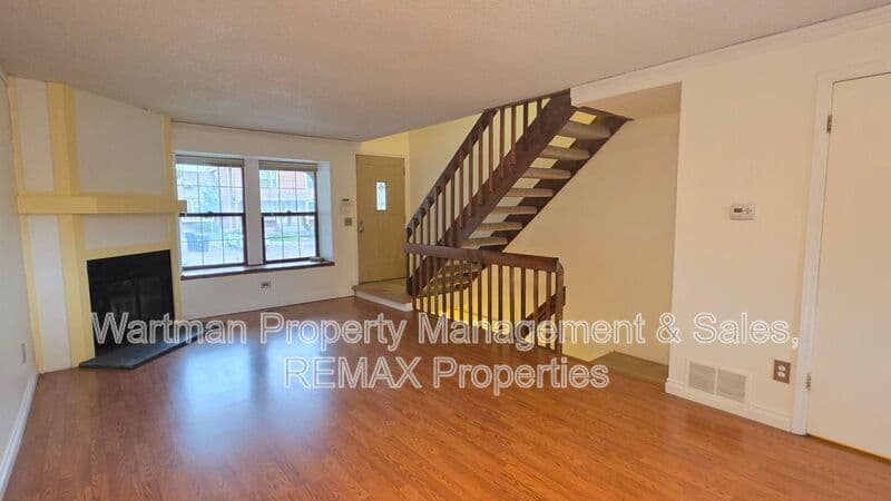 Colorado Springs Townhome: 6818 Ravencrest Dr